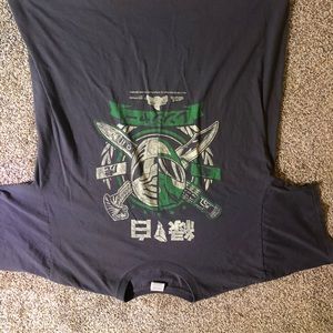 Size XL power rangers shirt